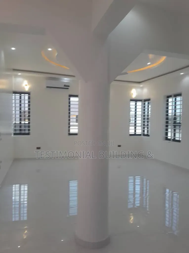 3bdrm House in Testimonial Building, Ghana Flag for sale