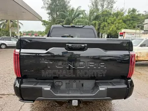 Toyota Tundra 2024 Gray