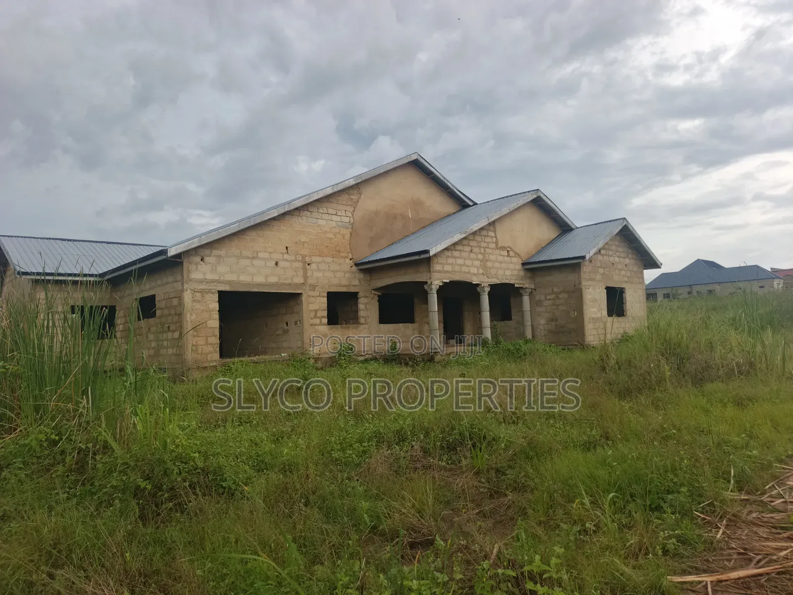 4bdrm House in Fcb Estate, New-Juaben Municipal for sale