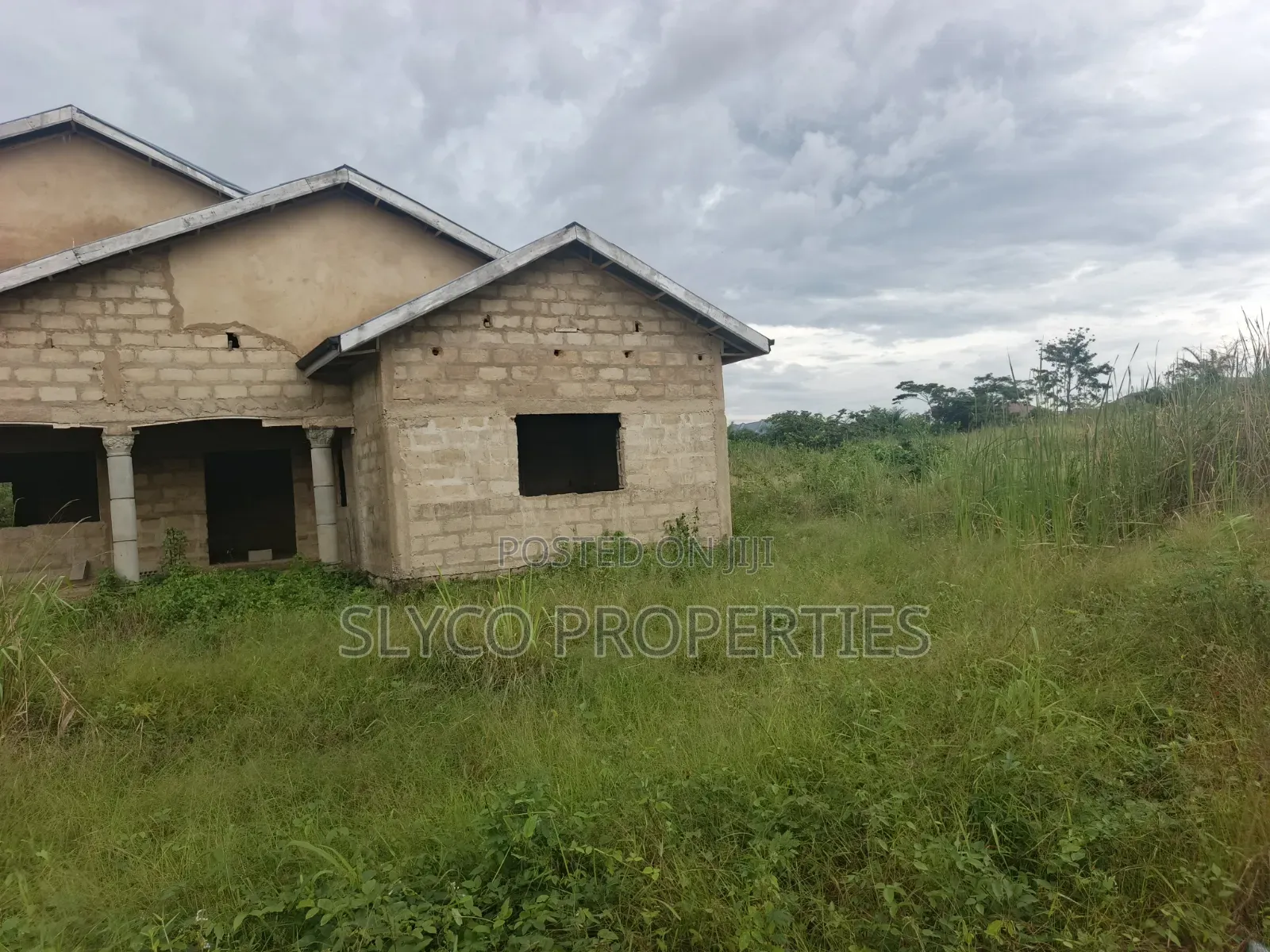 4bdrm House in Fcb Estate, New-Juaben Municipal for sale