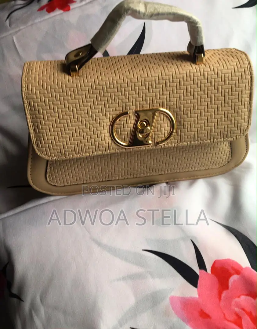 Pretty Fashion Handbag