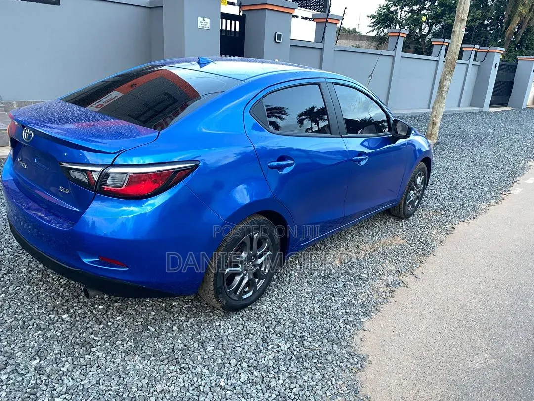 Toyota Yaris 2020 Blue