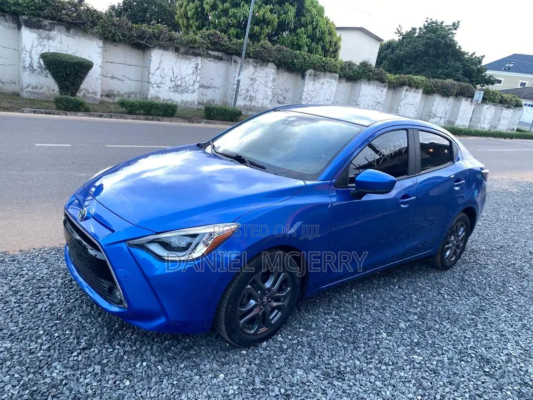 Toyota Yaris 2020 Blue