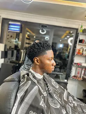 Unisex Saloon