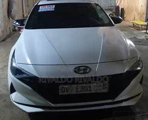 Hyundai Elantra SEL 2021 White