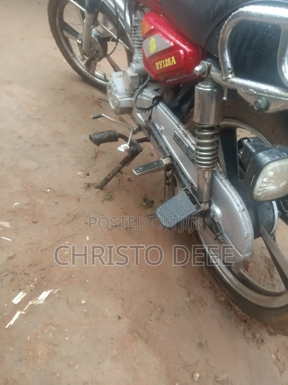 Royal Motorcycle 2021 Red