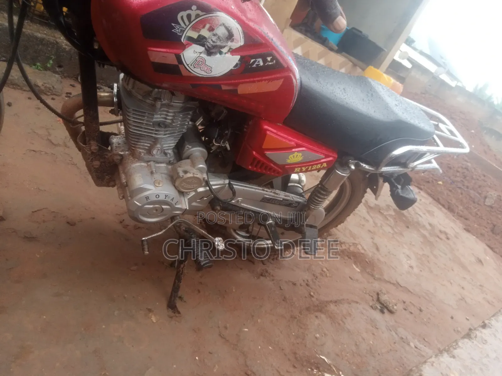 Royal Motorcycle 2021 Red