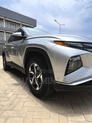 Hyundai Tucson SEL 2023 Silver