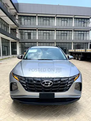 Hyundai Tucson SEL 2023 Silver