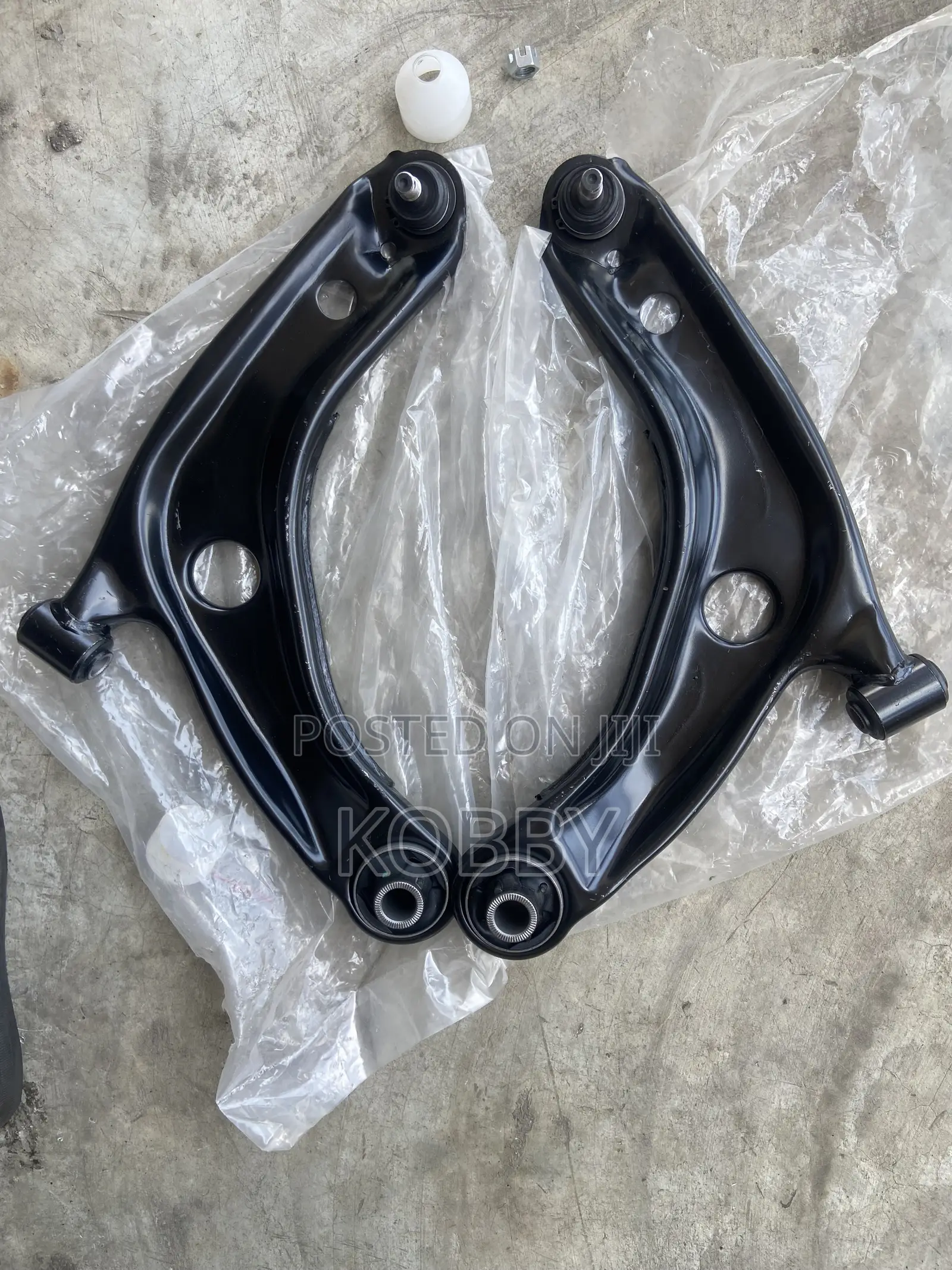 Yaris / Vitz 2007,2008,2009,2010,2011,2012,2013,2014,2015 Lower Arm