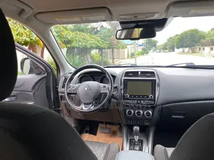 Mitsubishi Outlander 2019 Brown