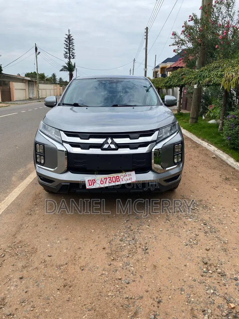 Mitsubishi Outlander 2019 Brown