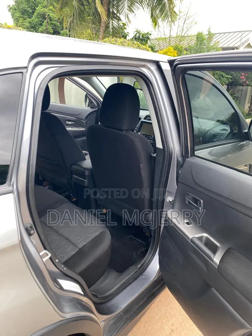 Mitsubishi Outlander 2019 Brown