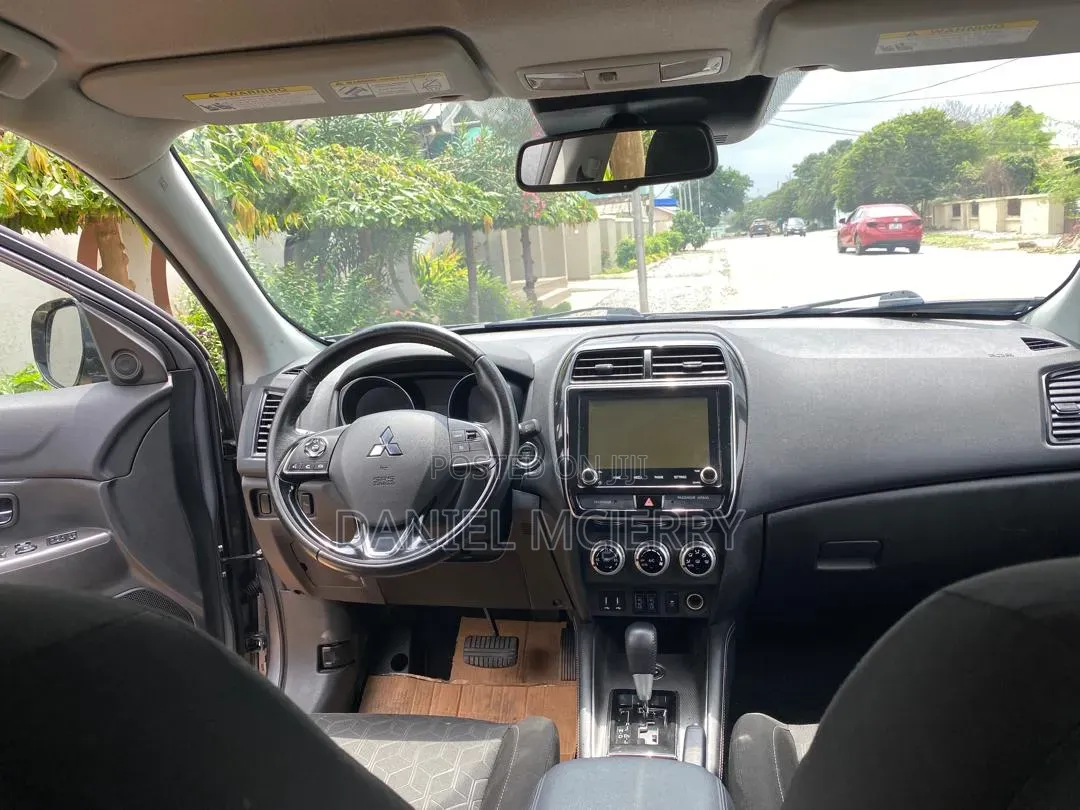 Mitsubishi Outlander 2019 Brown