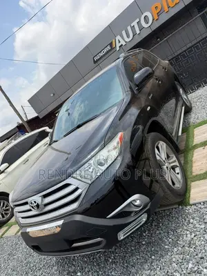 Toyota Highlander SE 2012 Black