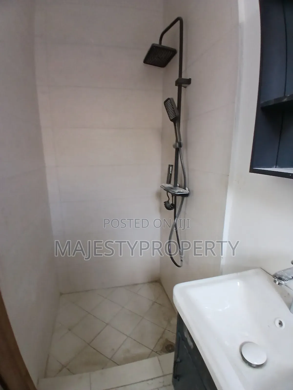 2bdrm House in Ashaley Botwe School for sale