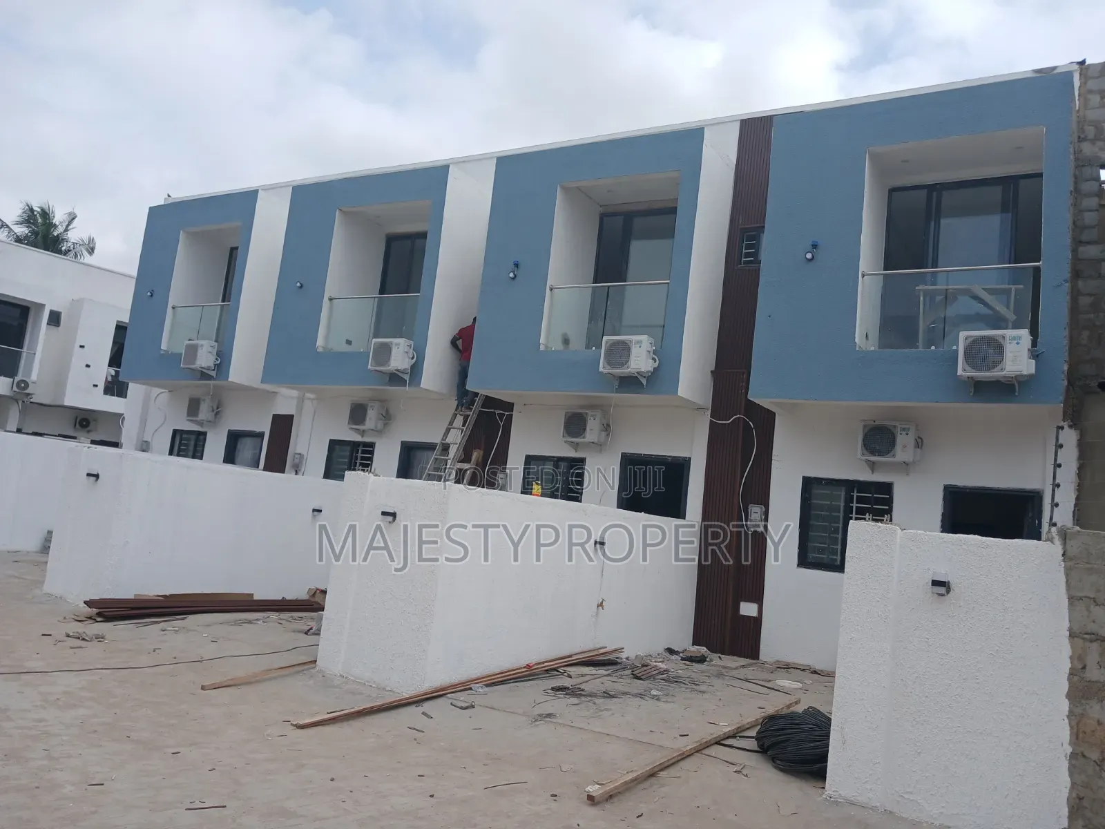 2bdrm House in Ashaley Botwe School for sale