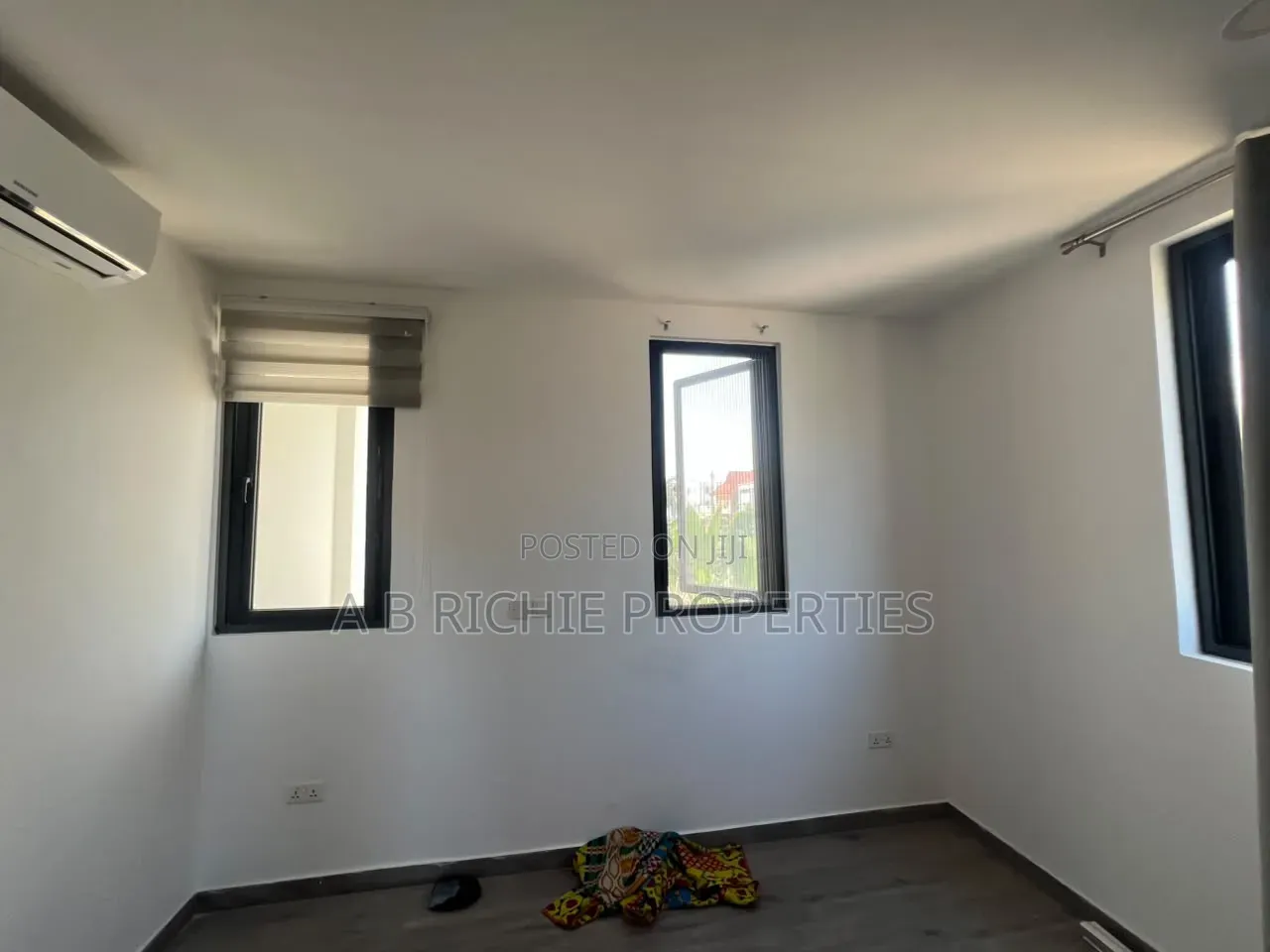3bdrm Townhouse / Terrace in Tse-Addo, Tseaddo for rent