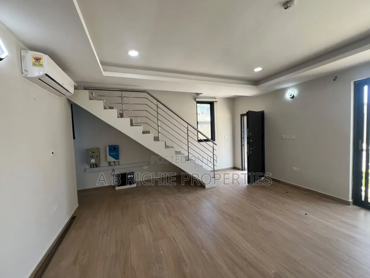 3bdrm Townhouse / Terrace in Tse-Addo, Tseaddo for rent