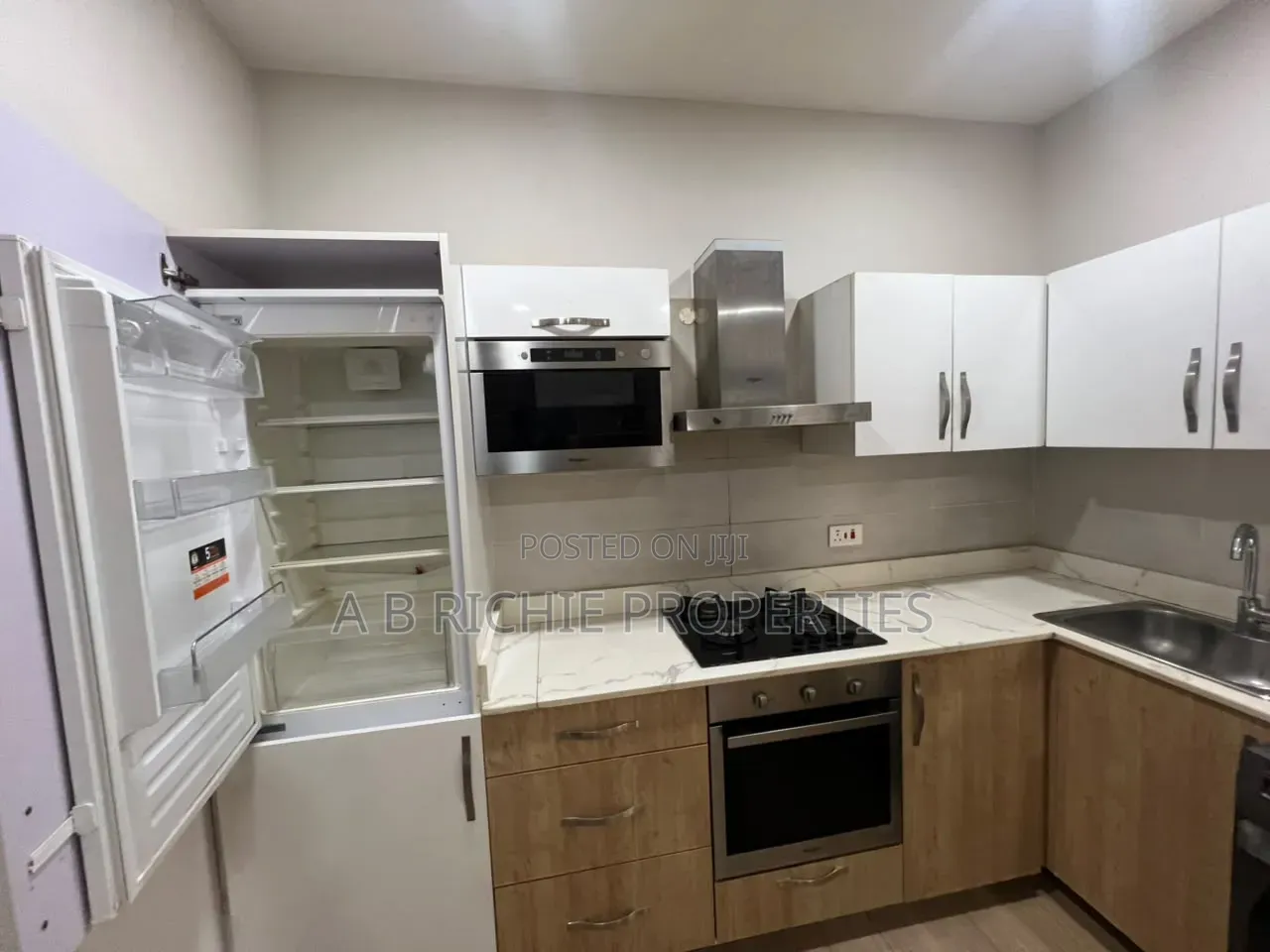 3bdrm Townhouse / Terrace in Tse-Addo, Tseaddo for rent