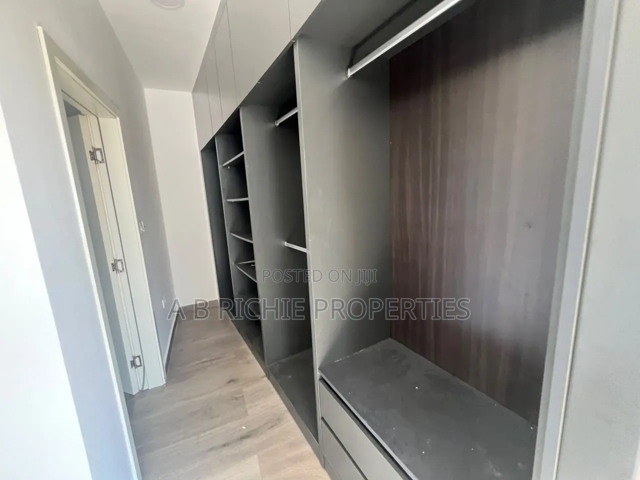 3bdrm Townhouse / Terrace in Tse-Addo, Tseaddo for rent