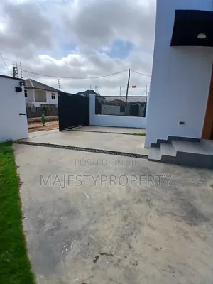 2bdrm House in Okpoigonor, Coca Cola for rent