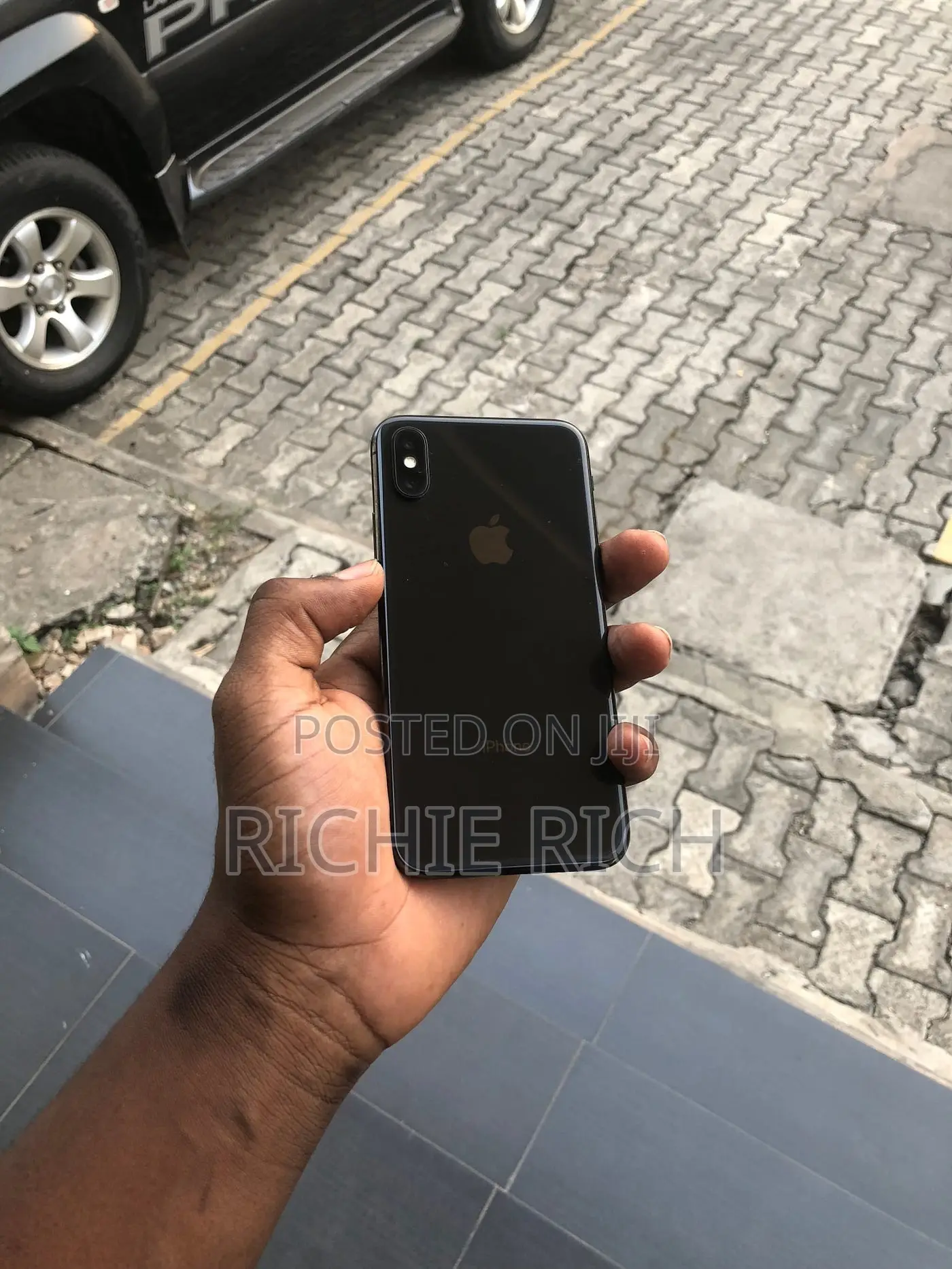 Apple iPhone X 64 GB Black