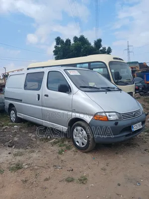 Toyota HiAce 2006 Silver