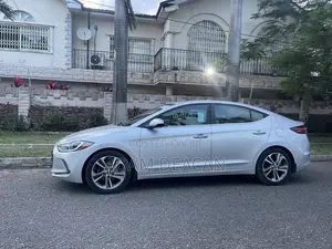 Hyundai Elantra Limited 2018 Silver