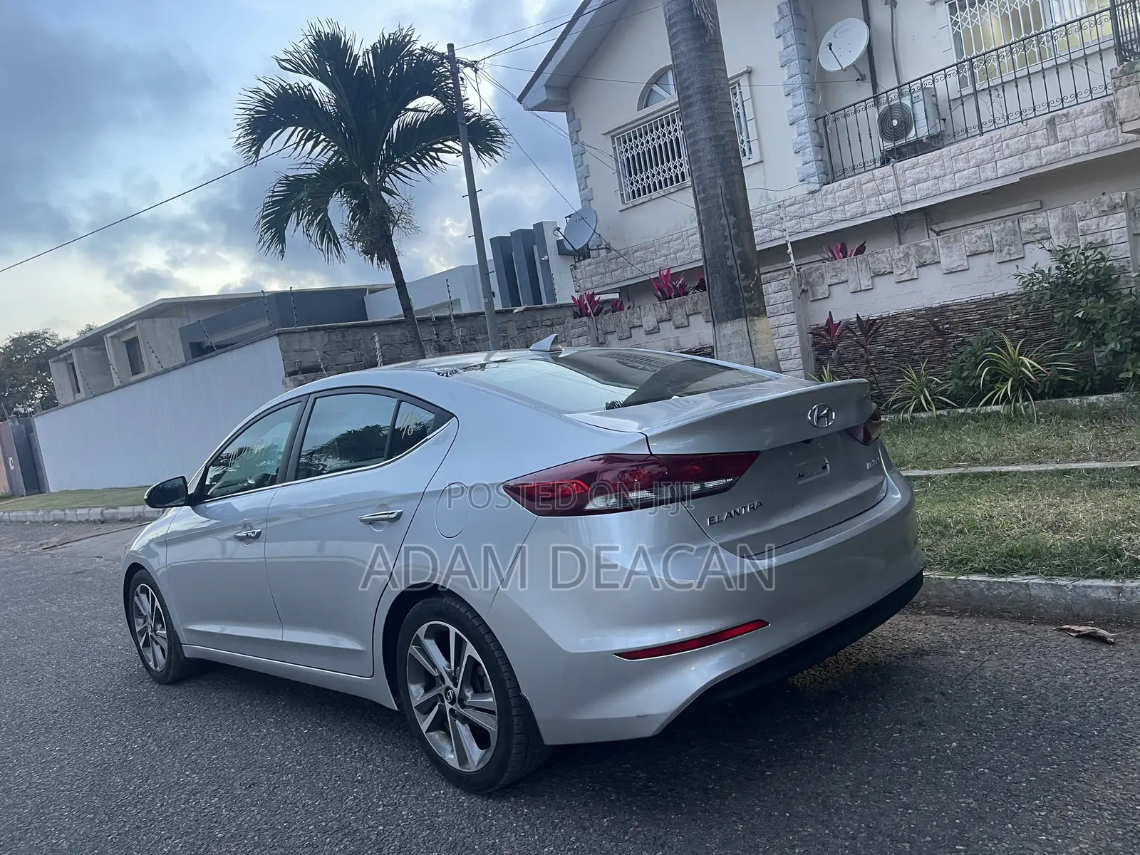 Hyundai Elantra Limited 2018 Silver