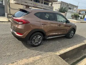 Hyundai Tucson 2017 Brown