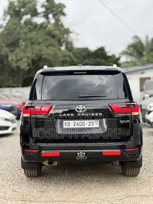 Toyota Land Cruiser 2022 Black