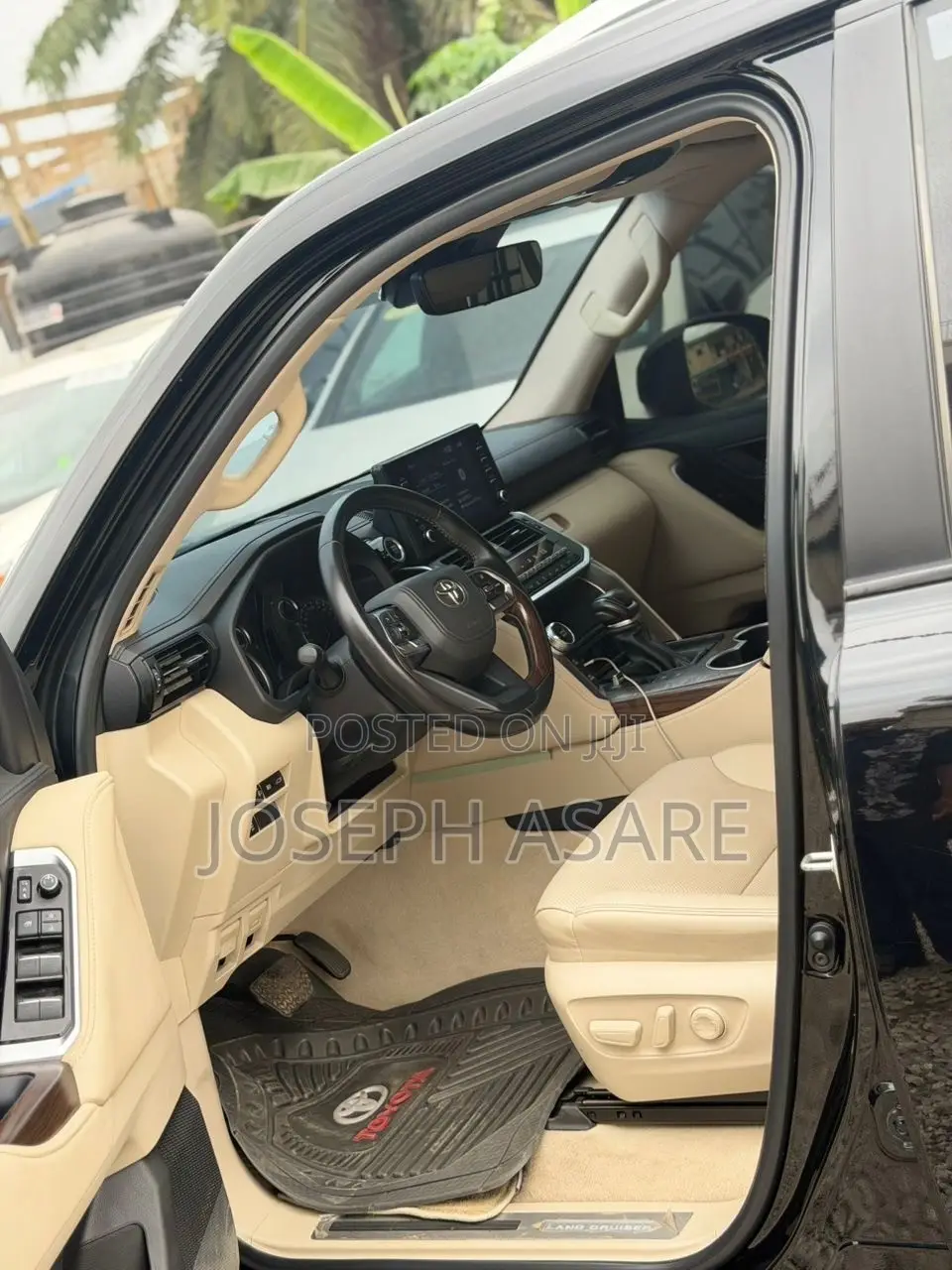 Toyota Land Cruiser 2022 Black