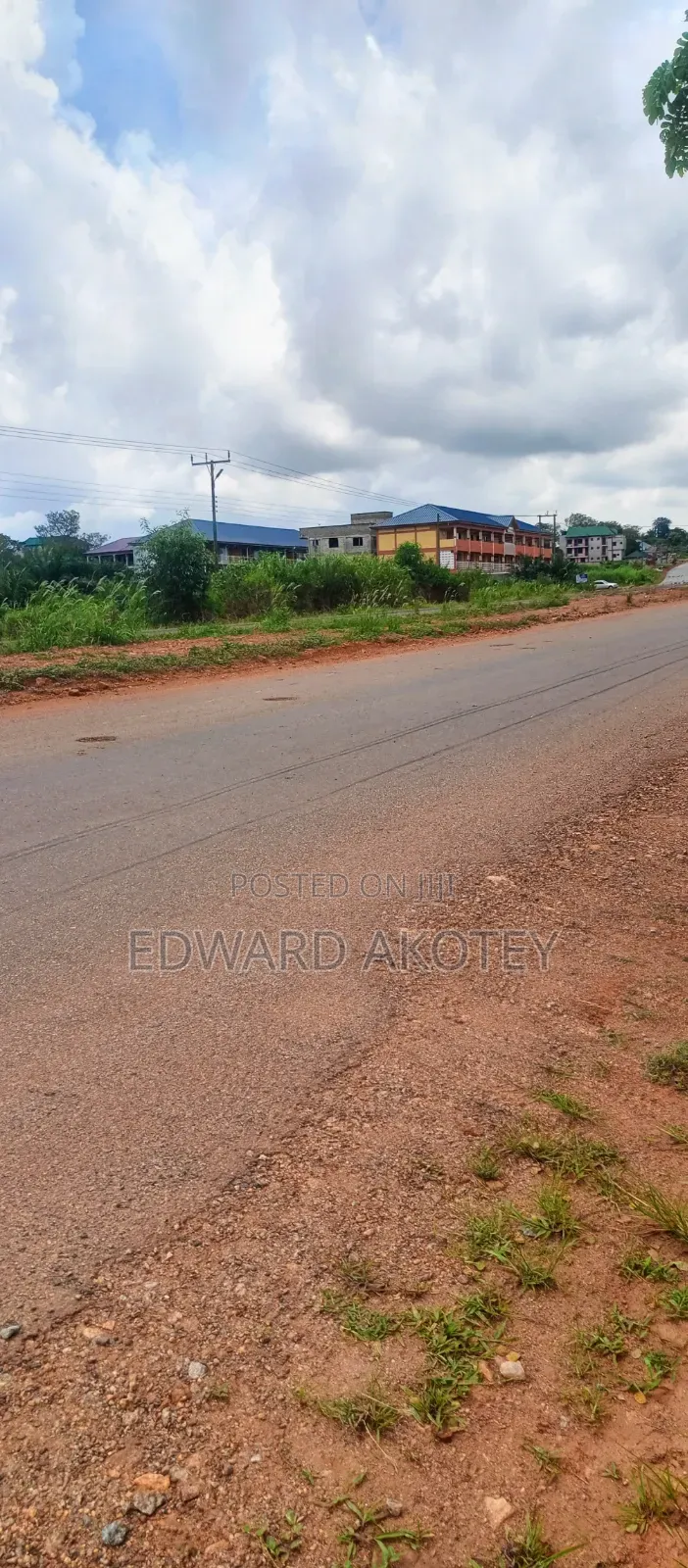 Land for at UHAS Roundabout (Etoé)
