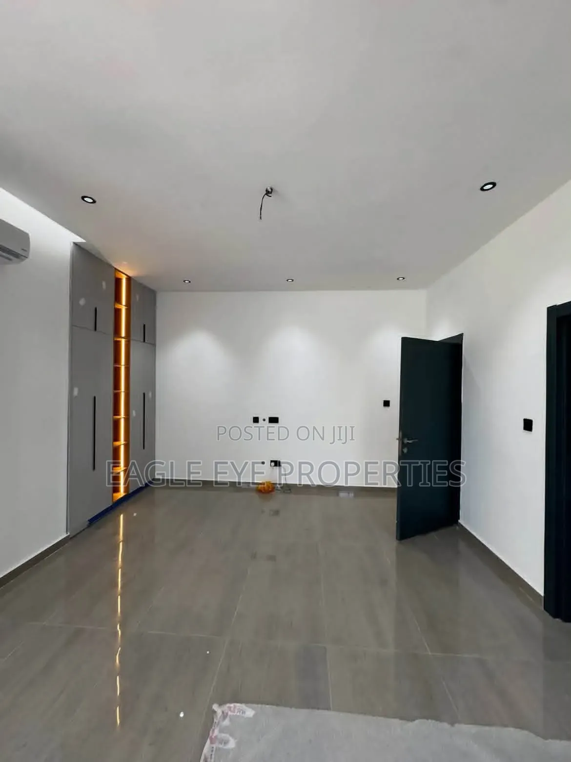 3bdrm House in Lake Side Estate for sale