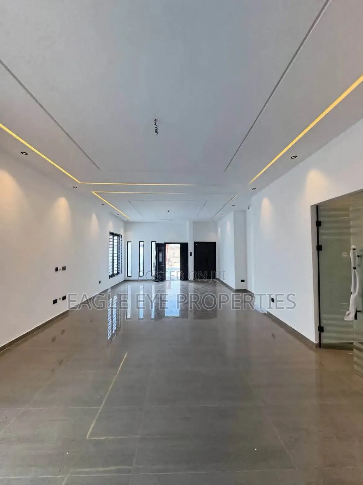 3bdrm House in Lake Side Estate for sale