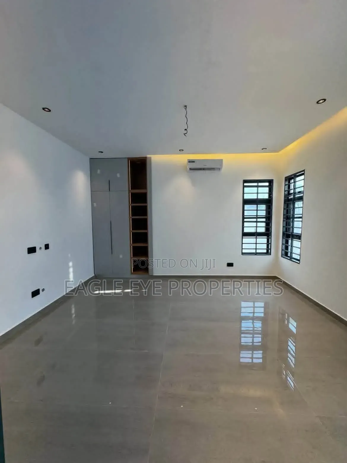 3bdrm House in Lake Side Estate for sale