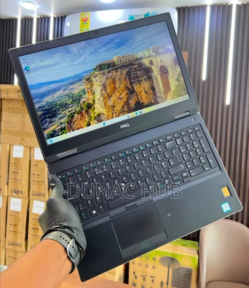 Laptop Dell Precision 7530 32GB Intel Core i7 SSD 512GB