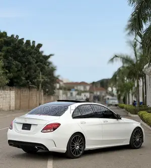 Mercedes-Benz C300 2017 White