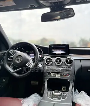 Mercedes-Benz C300 2017 White