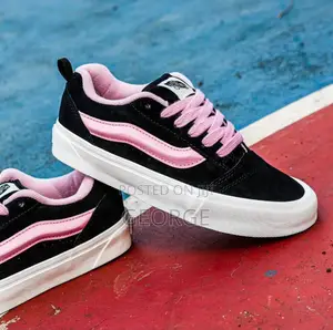 Vans Sneakers
