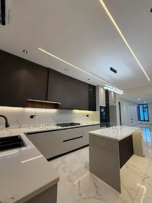 4bdrm House in Lake Side Estate for sale