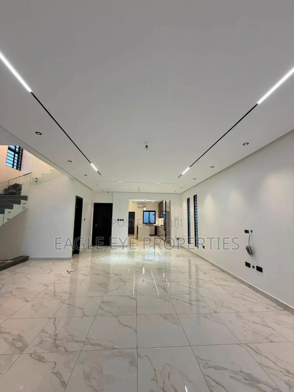 4bdrm House in Lake Side Estate for sale