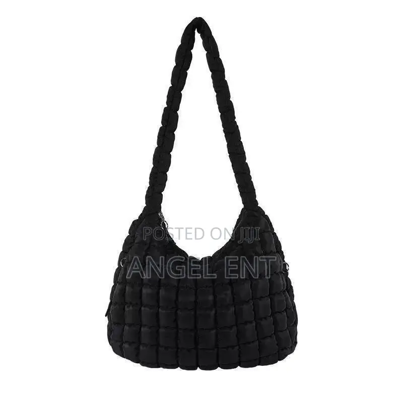 Vintage Puffer Tote Bags Available (Location: Adum Kumasi )