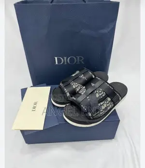 Dior Alpha Sandals Available in Box (Location: Adum Kumasi)
