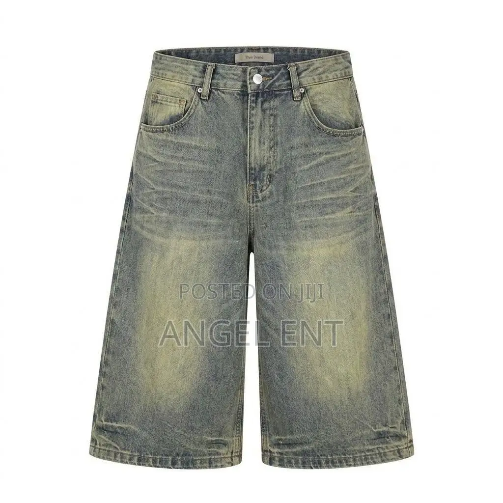 Vintage Three Quarters Jeans Available (Location: Adum Kumasi)