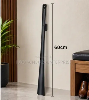 Long Shoe Horn/ Shoe Wearer
