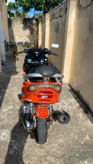 Yamaha Majesty 2019 Orange
