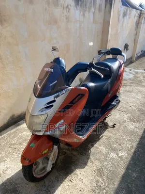 Yamaha Majesty 2019 Orange