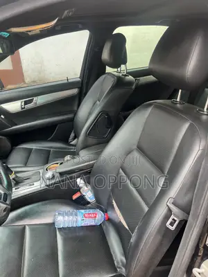 Mercedes-Benz C250 2017 Black